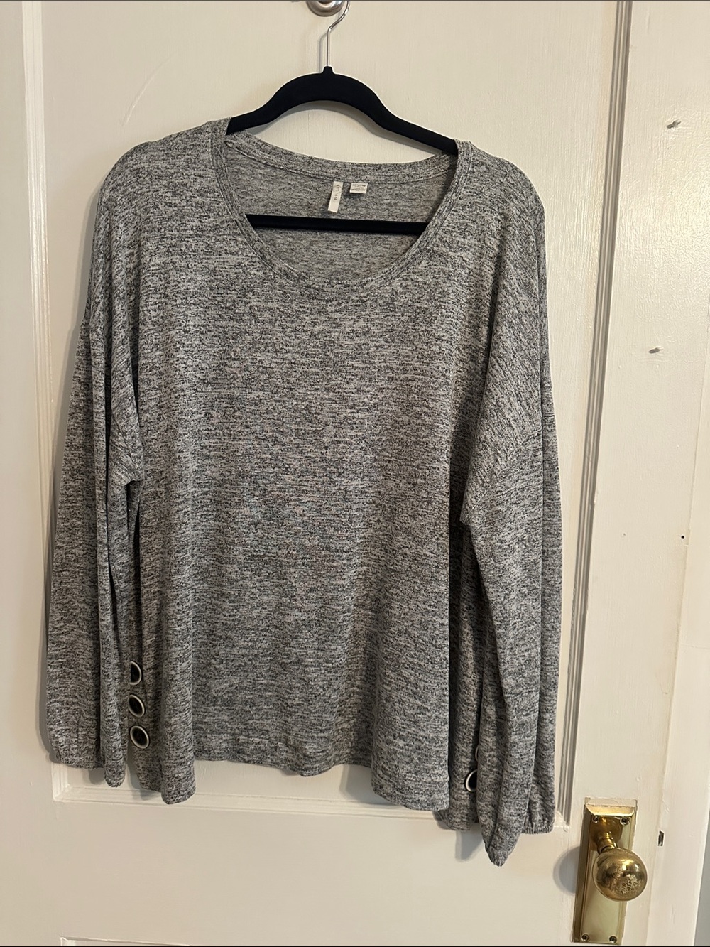 Cato Heather Gray Long-Sleeve Knit Top with Grommet Detail